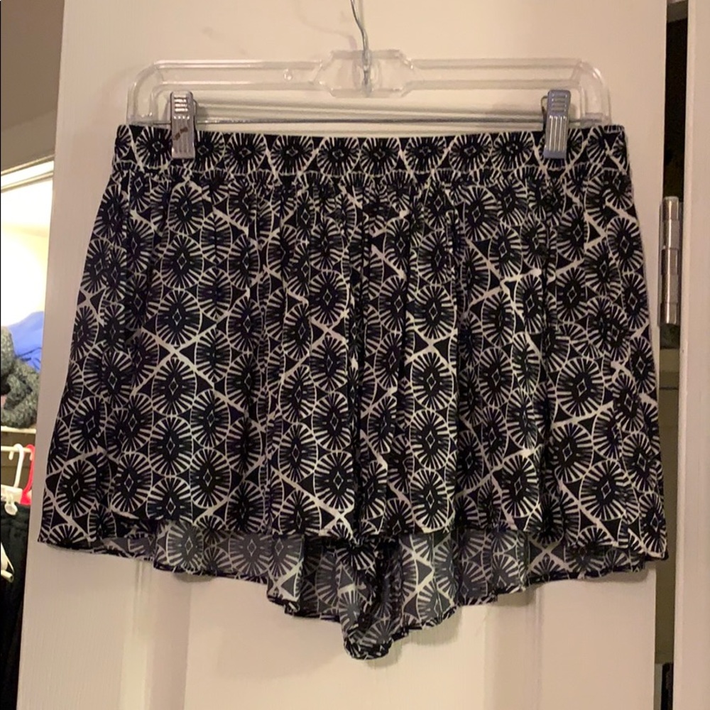 Old Navy Flow shorts